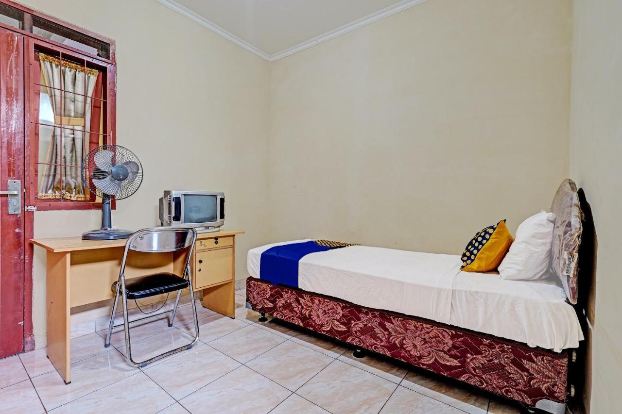 Spot On 91482 Sentosa Home باندونج المظهر الخارجي الصورة